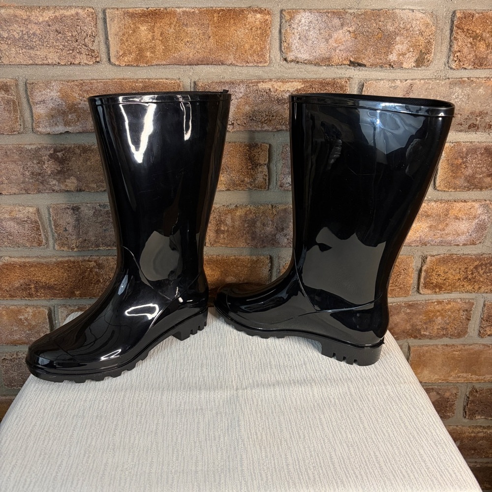 Time and Tru Glossy Black Women's Rain Boots - Picture 4 of 12